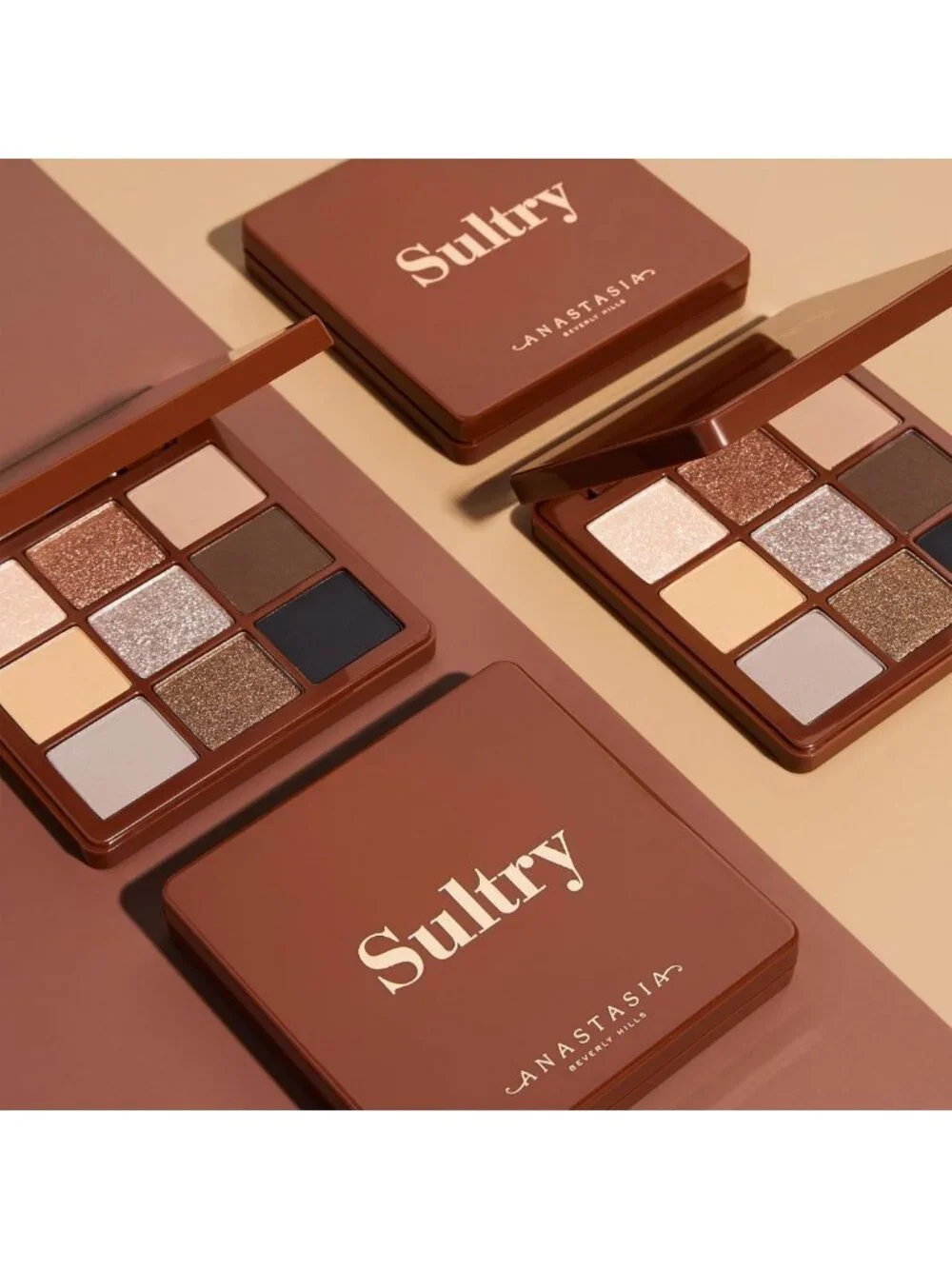 Mini Eyeshadow Palette Set - Matte & Metallic Shades for Stunning Eye Looks